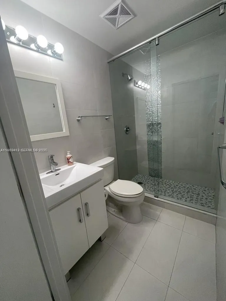 60 Sw 13th St 3606, Miami, Florida 33130, Miami, Florida 33130, 2 Bedrooms Bedrooms, ,2 BathroomsBathrooms,Residential Lease,For Rent,60 Sw 13th St 3606, Miami, Florida 33130,A11980412