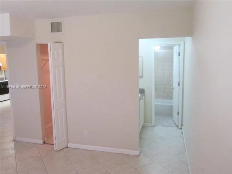 2964 Nw 55th Ave 1b, Lauderhill, Florida 33313, Lauderhill, Florida 33313, 1 Bedroom Bedrooms, ,1 BathroomBathrooms,Residential,For Sale,2964 Nw 55th Ave 1b, Lauderhill, Florida 33313,A11979619