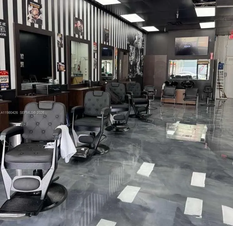 Listing &ndash; Barber&iacute;a Hialeah, Hialeah, Hialeah, Florida 33012, ,Business Opportunity,For Sale,Listing &ndash; Barber&iacute;a Hialeah, Hialeah, ,A11980426