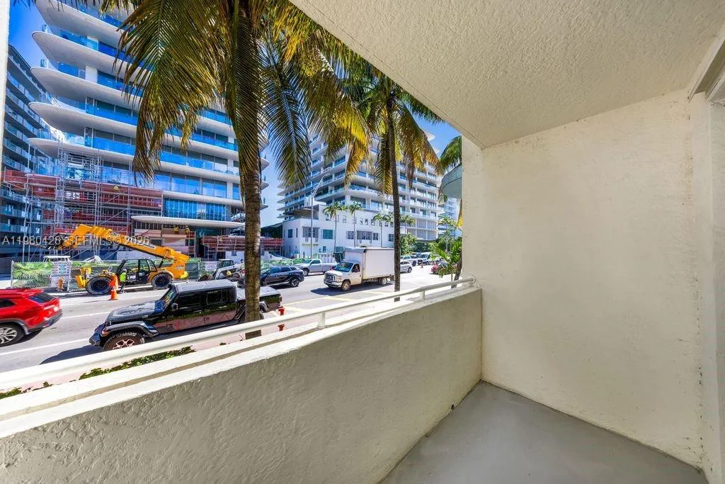 9172 Collins Ave 212, Surfside, Florida 33154, Surfside, Florida 33154, 2 Bedrooms Bedrooms, ,2 BathroomsBathrooms,Residential Lease,For Rent,9172 Collins Ave 212, Surfside, Florida 33154,A11980428