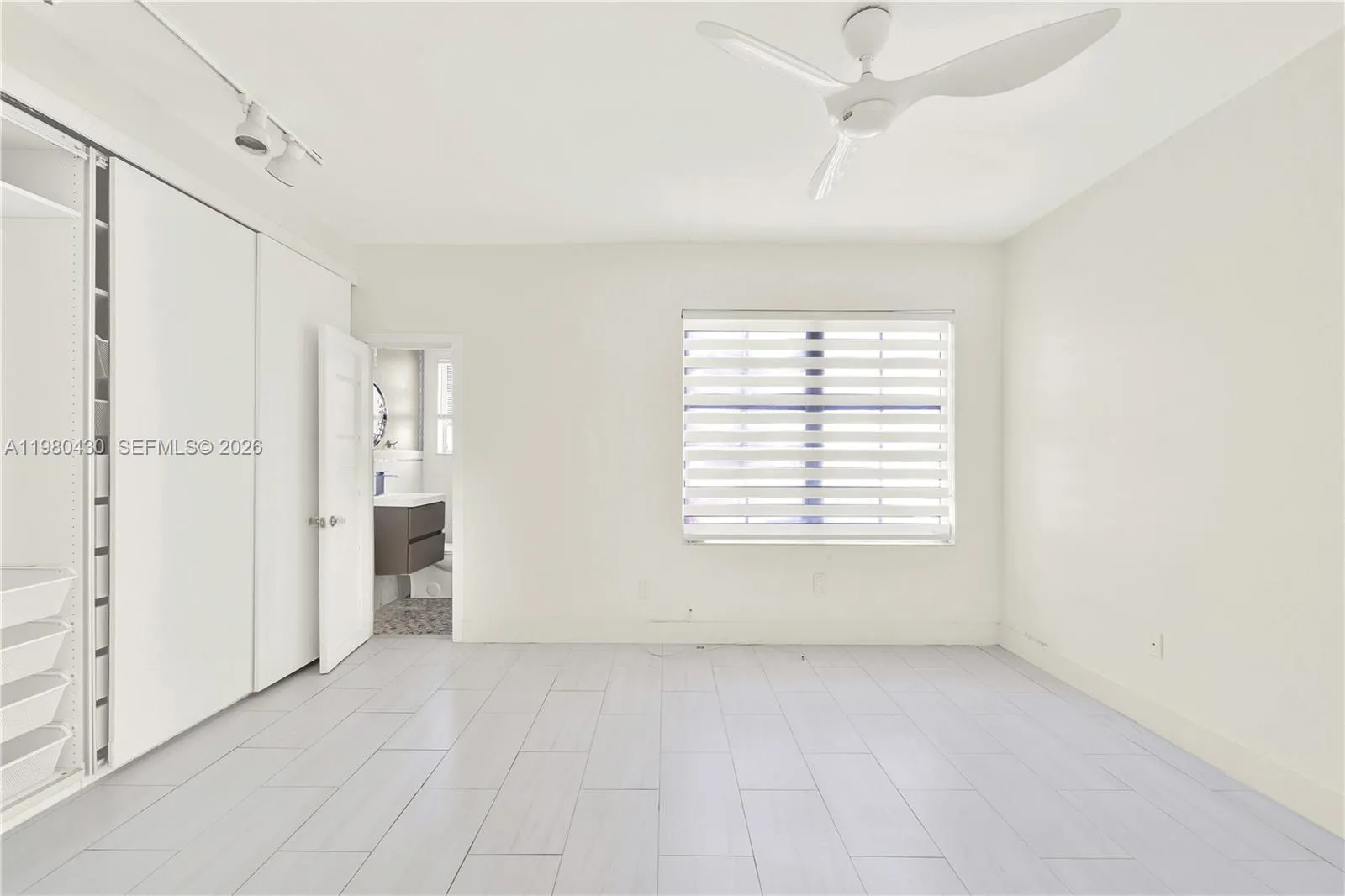 610 8th St 102, Miami Beach, Florida 33139, Miami Beach, Florida 33139, 2 Bedrooms Bedrooms, ,2 BathroomsBathrooms,Residential,For Sale,610 8th St 102, Miami Beach, Florida 33139,A11980430