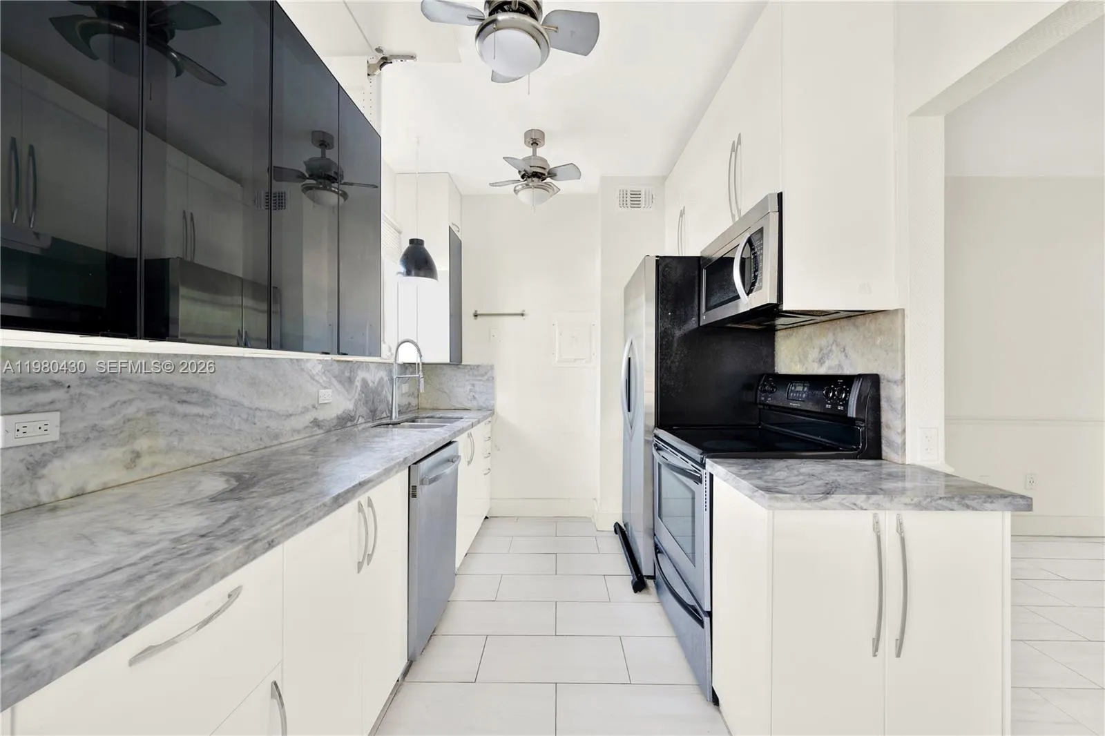 610 8th St 102, Miami Beach, Florida 33139, Miami Beach, Florida 33139, 2 Bedrooms Bedrooms, ,2 BathroomsBathrooms,Residential,For Sale,610 8th St 102, Miami Beach, Florida 33139,A11980430
