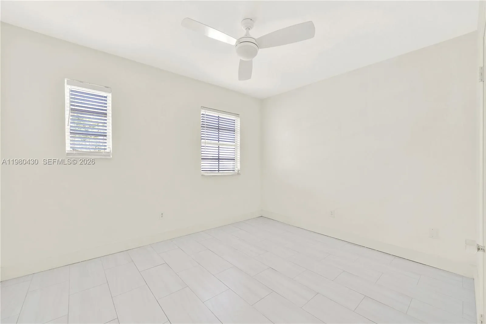 610 8th St 102, Miami Beach, Florida 33139, Miami Beach, Florida 33139, 2 Bedrooms Bedrooms, ,2 BathroomsBathrooms,Residential,For Sale,610 8th St 102, Miami Beach, Florida 33139,A11980430