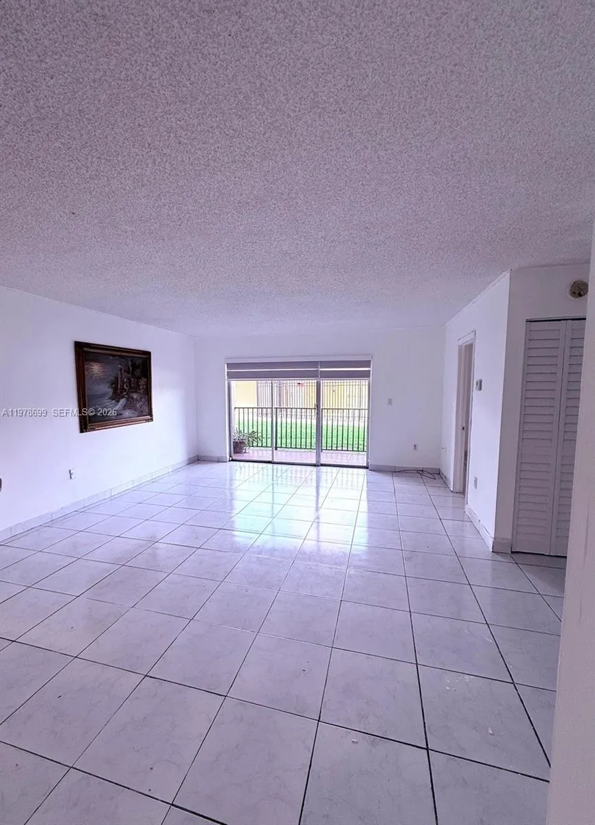 15470 Sw 82nd Ln 316, Miami, Florida 33193, Miami, Florida 33193, 3 Bedrooms Bedrooms, ,2 BathroomsBathrooms,Residential Lease,For Rent,15470 Sw 82nd Ln 316, Miami, Florida 33193,A11978699