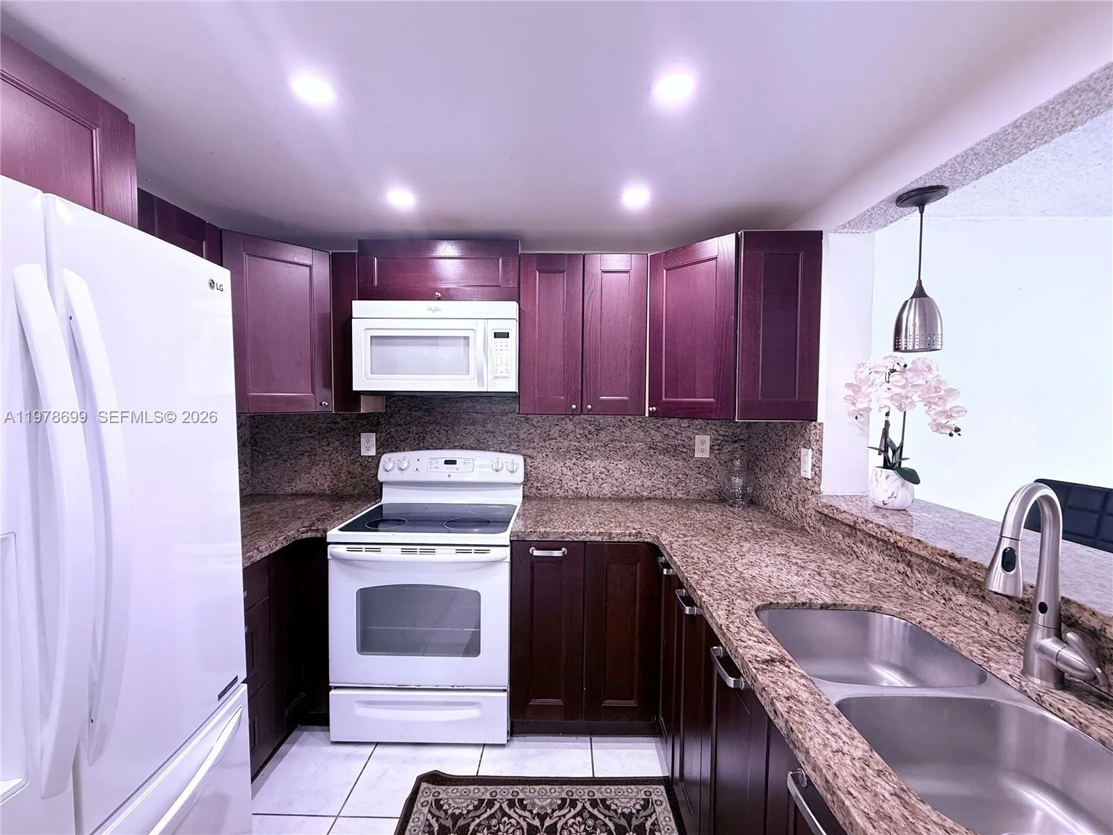 15470 Sw 82nd Ln 316, Miami, Florida 33193, Miami, Florida 33193, 3 Bedrooms Bedrooms, ,2 BathroomsBathrooms,Residential Lease,For Rent,15470 Sw 82nd Ln 316, Miami, Florida 33193,A11978699