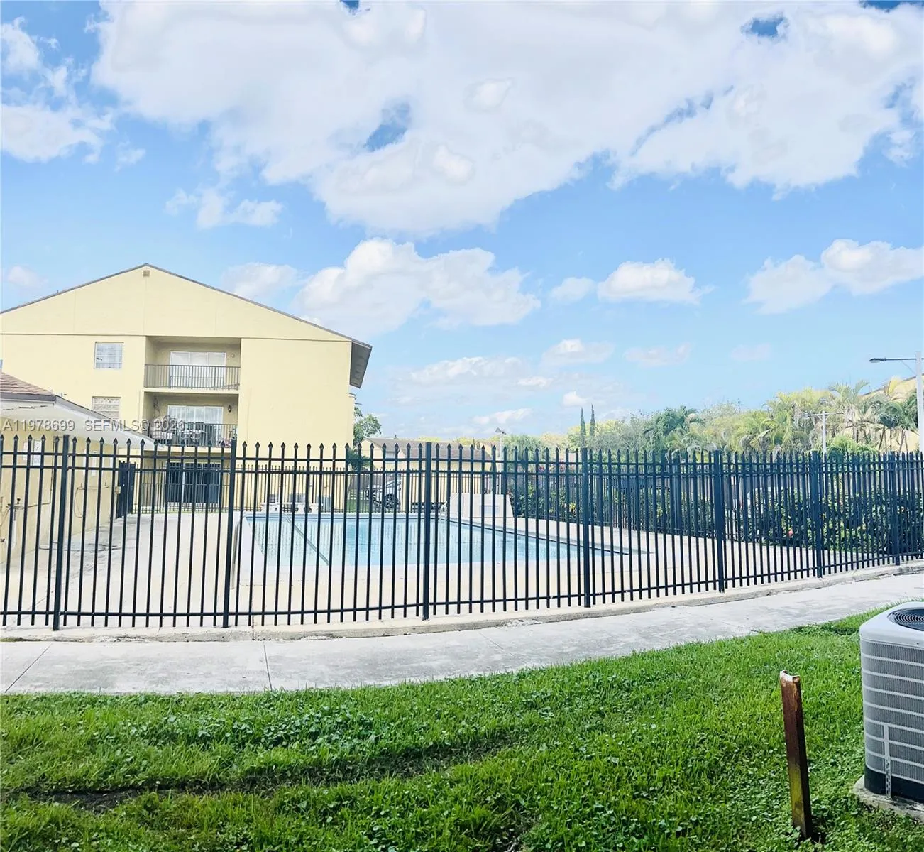 15470 Sw 82nd Ln 316, Miami, Florida 33193, Miami, Florida 33193, 3 Bedrooms Bedrooms, ,2 BathroomsBathrooms,Residential Lease,For Rent,15470 Sw 82nd Ln 316, Miami, Florida 33193,A11978699