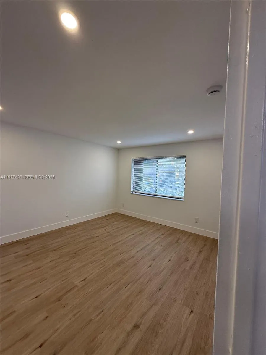 5911 Washington St 103, Hollywood, Florida 33023, Hollywood, Florida 33023, 2 Bedrooms Bedrooms, ,2 BathroomsBathrooms,Residential Lease,For Rent,5911 Washington St 103, Hollywood, Florida 33023,A11977430