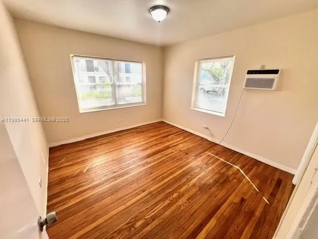 700 Ne 85th St 15, Miami, Florida 33138, Miami, Florida 33138, 1 Bedroom Bedrooms, ,1 BathroomBathrooms,Residential Lease,For Rent,700 Ne 85th St 15, Miami, Florida 33138,A11980441