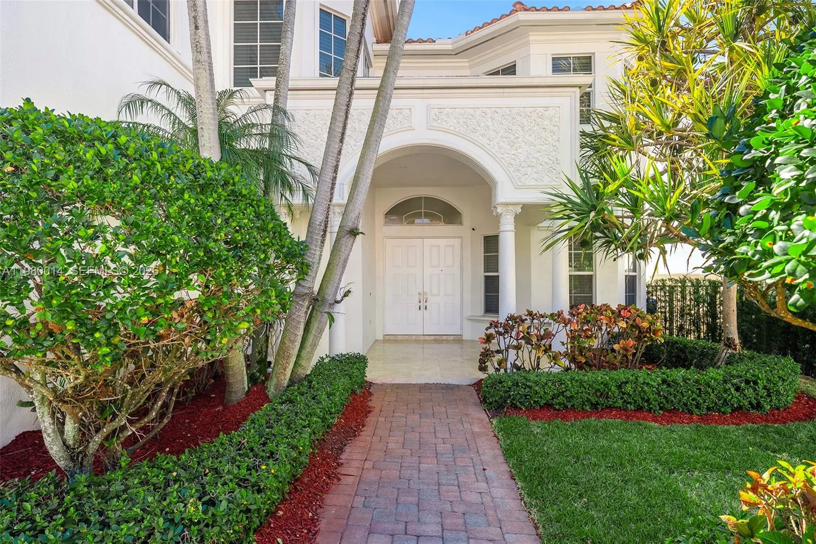 822 Meridian Ln, Hollywood, Florida 33019, Hollywood, Florida 33019, 5 Bedrooms Bedrooms, ,4 BathroomsBathrooms,Residential,For Sale,822 Meridian Ln, Hollywood, Florida 33019,A11980014