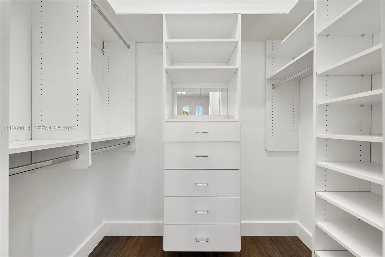 822 Meridian Ln, Hollywood, Florida 33019, Hollywood, Florida 33019, 5 Bedrooms Bedrooms, ,4 BathroomsBathrooms,Residential,For Sale,822 Meridian Ln, Hollywood, Florida 33019,A11980014