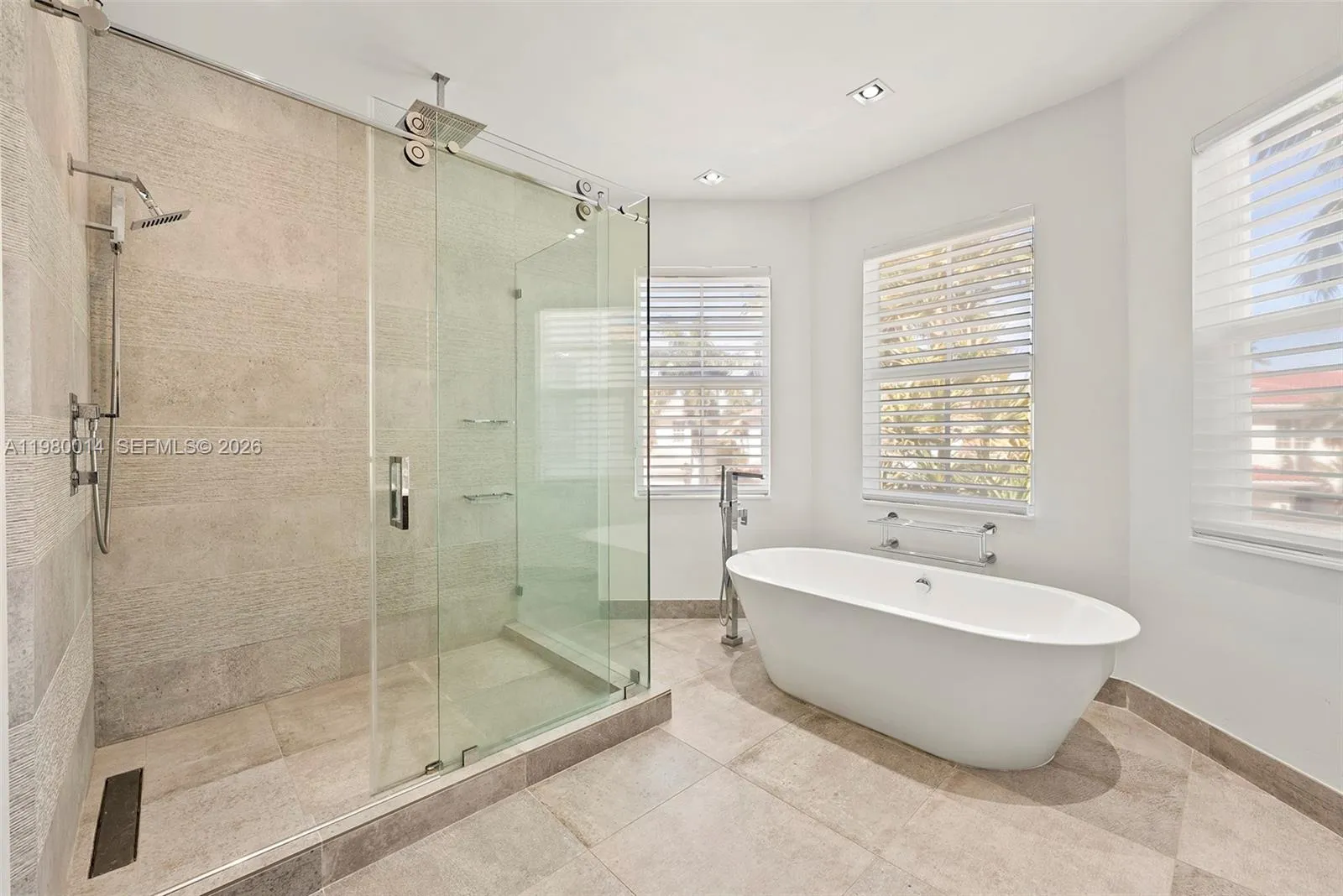 822 Meridian Ln, Hollywood, Florida 33019, Hollywood, Florida 33019, 5 Bedrooms Bedrooms, ,4 BathroomsBathrooms,Residential,For Sale,822 Meridian Ln, Hollywood, Florida 33019,A11980014