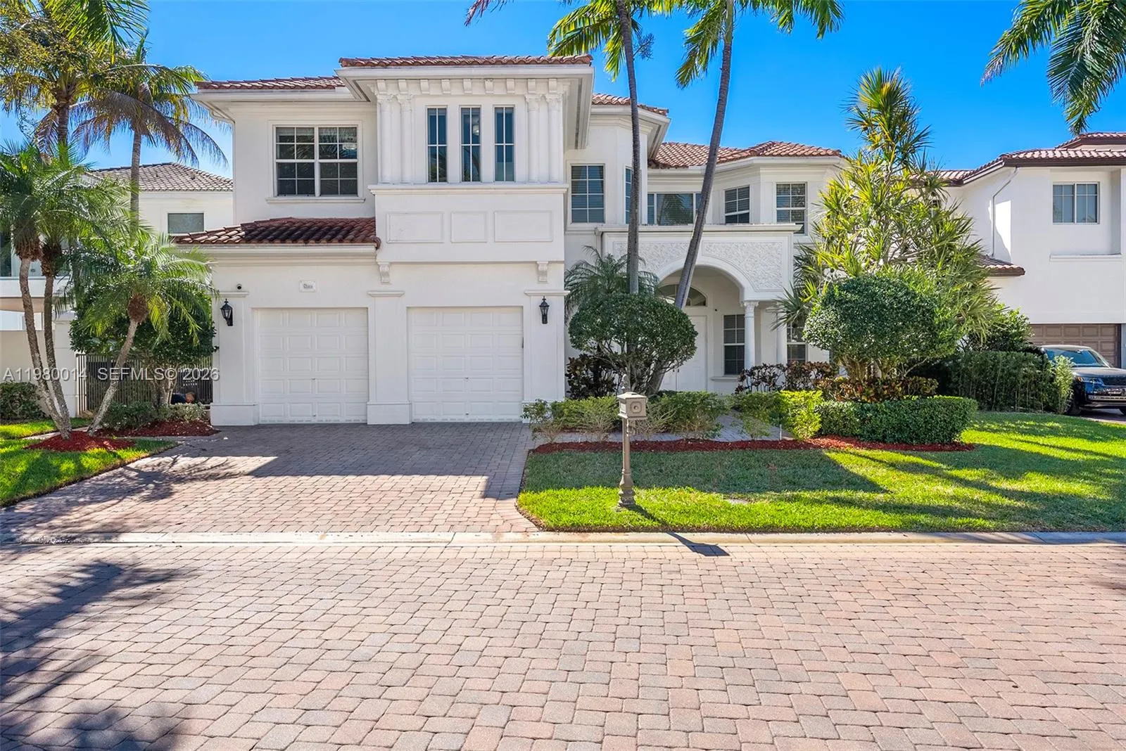 822 Meridian Ln, Hollywood, Florida 33019, Hollywood, Florida 33019, 5 Bedrooms Bedrooms, ,4 BathroomsBathrooms,Residential,For Sale,822 Meridian Ln, Hollywood, Florida 33019,A11980014