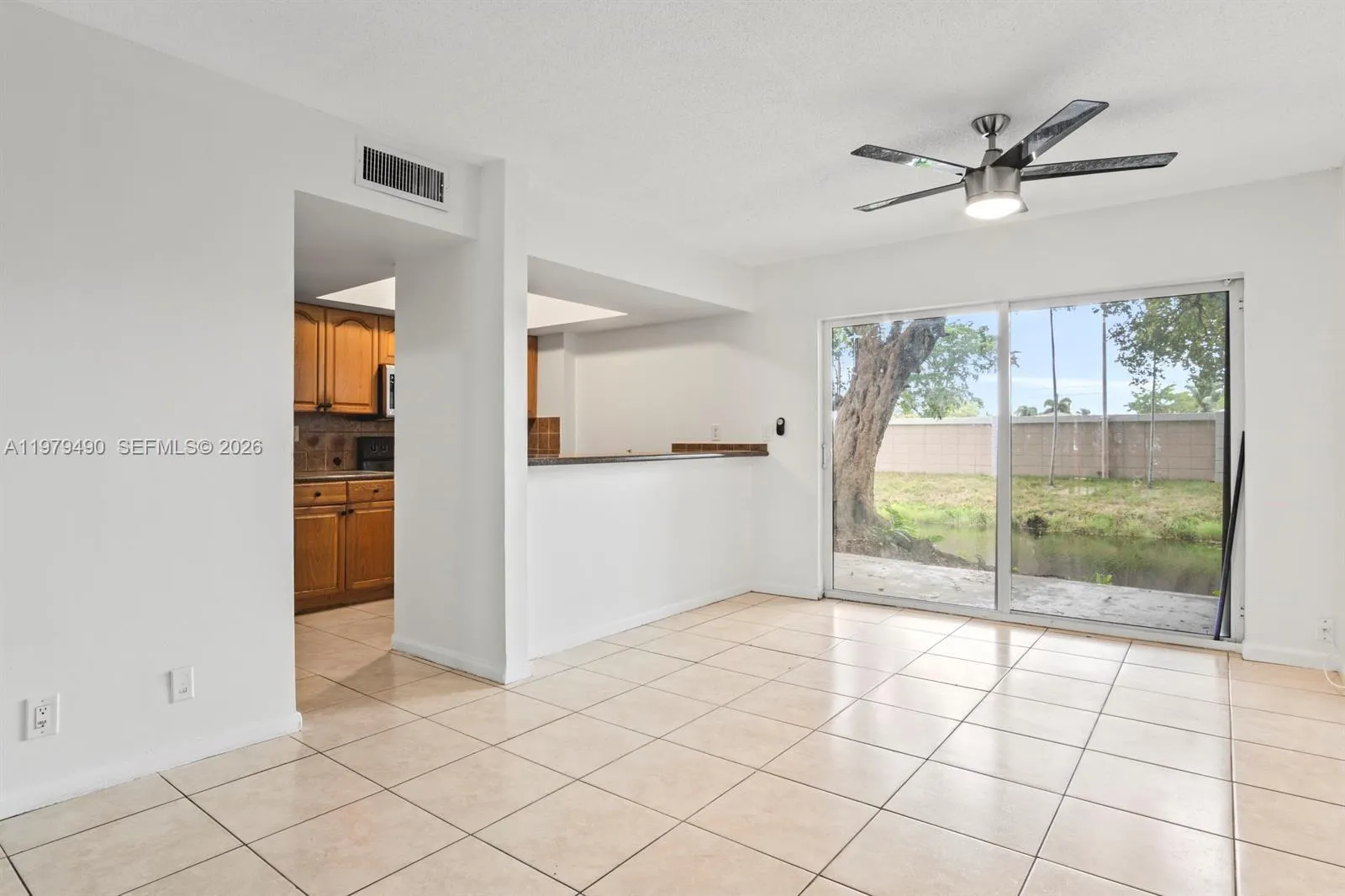 6252 Highland Ct, North Lauderdale, Florida 33068, North Lauderdale, Florida 33068, 4 Bedrooms Bedrooms, ,2 BathroomsBathrooms,Residential Lease,For Rent,6252 Highland Ct, North Lauderdale, Florida 33068,A11979490