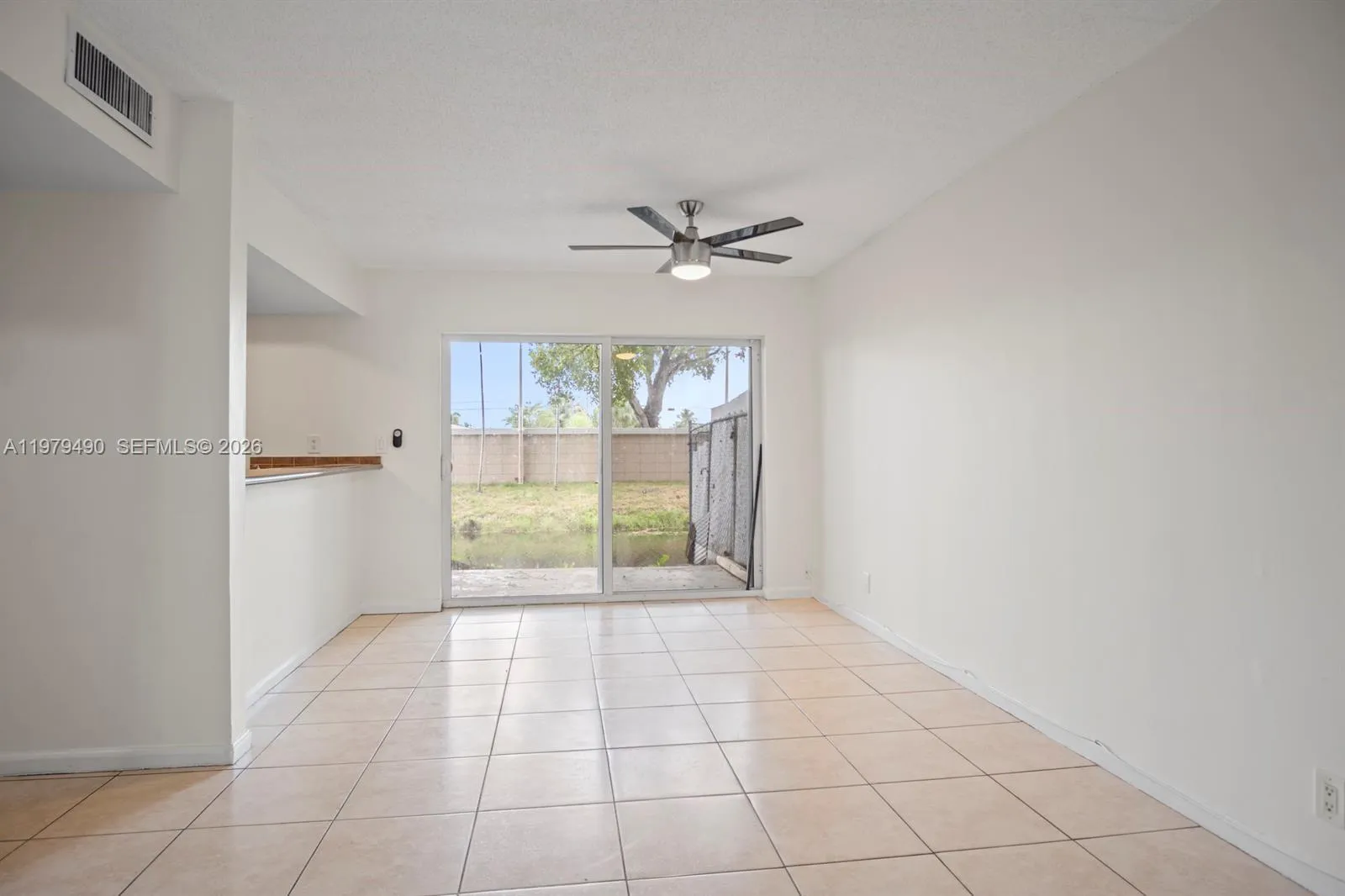 6252 Highland Ct, North Lauderdale, Florida 33068, North Lauderdale, Florida 33068, 4 Bedrooms Bedrooms, ,2 BathroomsBathrooms,Residential Lease,For Rent,6252 Highland Ct, North Lauderdale, Florida 33068,A11979490