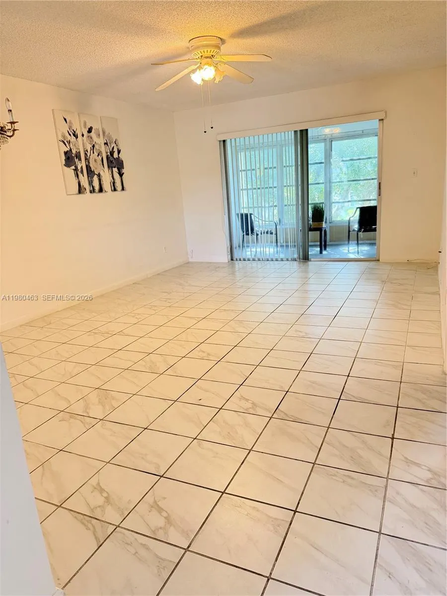 6150 Nw 62nd St 308, Tamarac, Florida 33319, Tamarac, Florida 33319, 1 Bedroom Bedrooms, ,1 BathroomBathrooms,Residential Lease,For Rent,6150 Nw 62nd St 308, Tamarac, Florida 33319,A11980463
