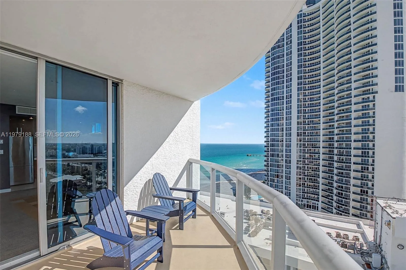 Sunny Isles Beach, Florida 33160, 2 Bedrooms Bedrooms, ,2 BathroomsBathrooms,Residential,For Sale,A11979188