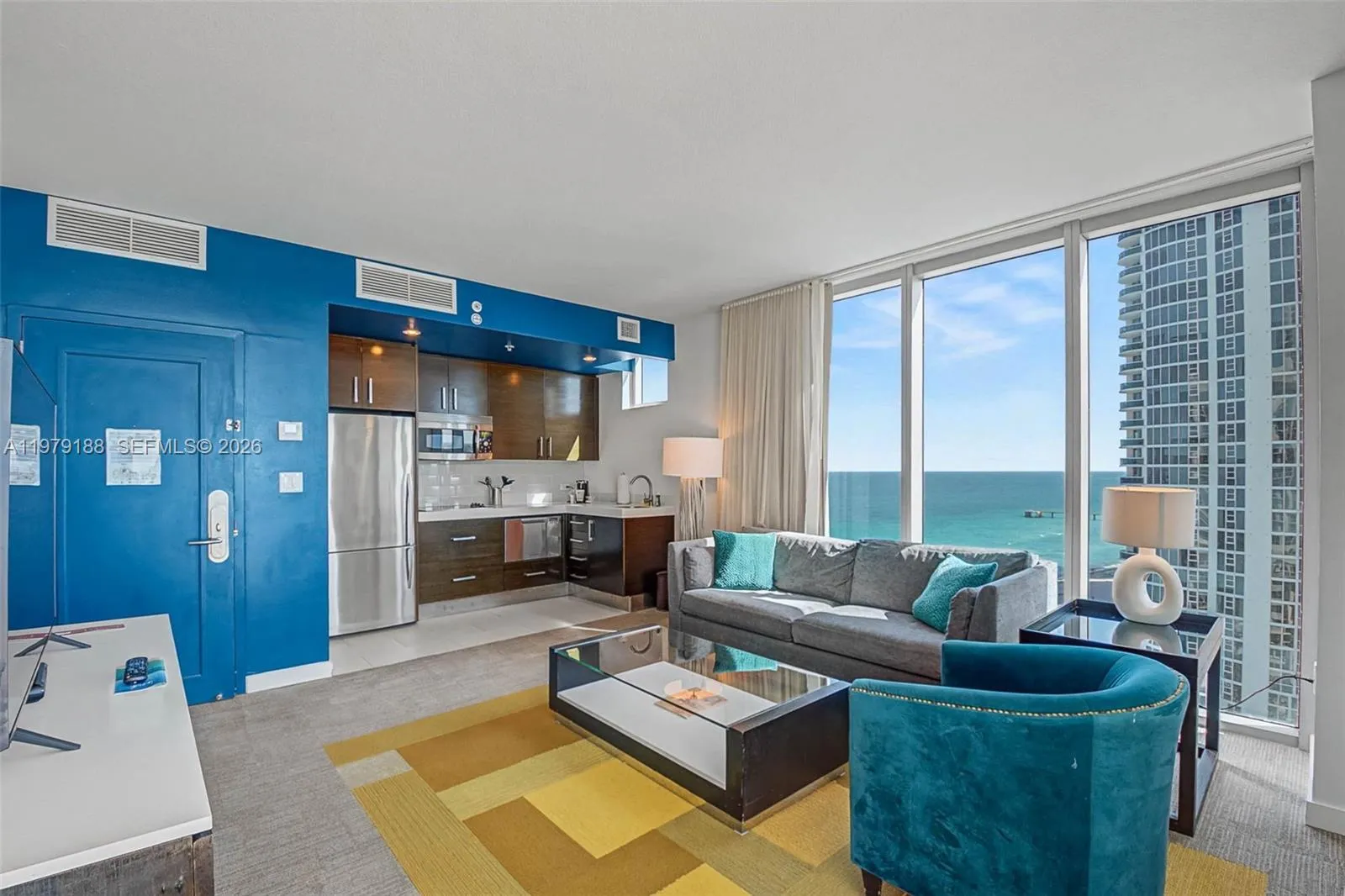 Sunny Isles Beach, Florida 33160, 2 Bedrooms Bedrooms, ,2 BathroomsBathrooms,Residential,For Sale,A11979188