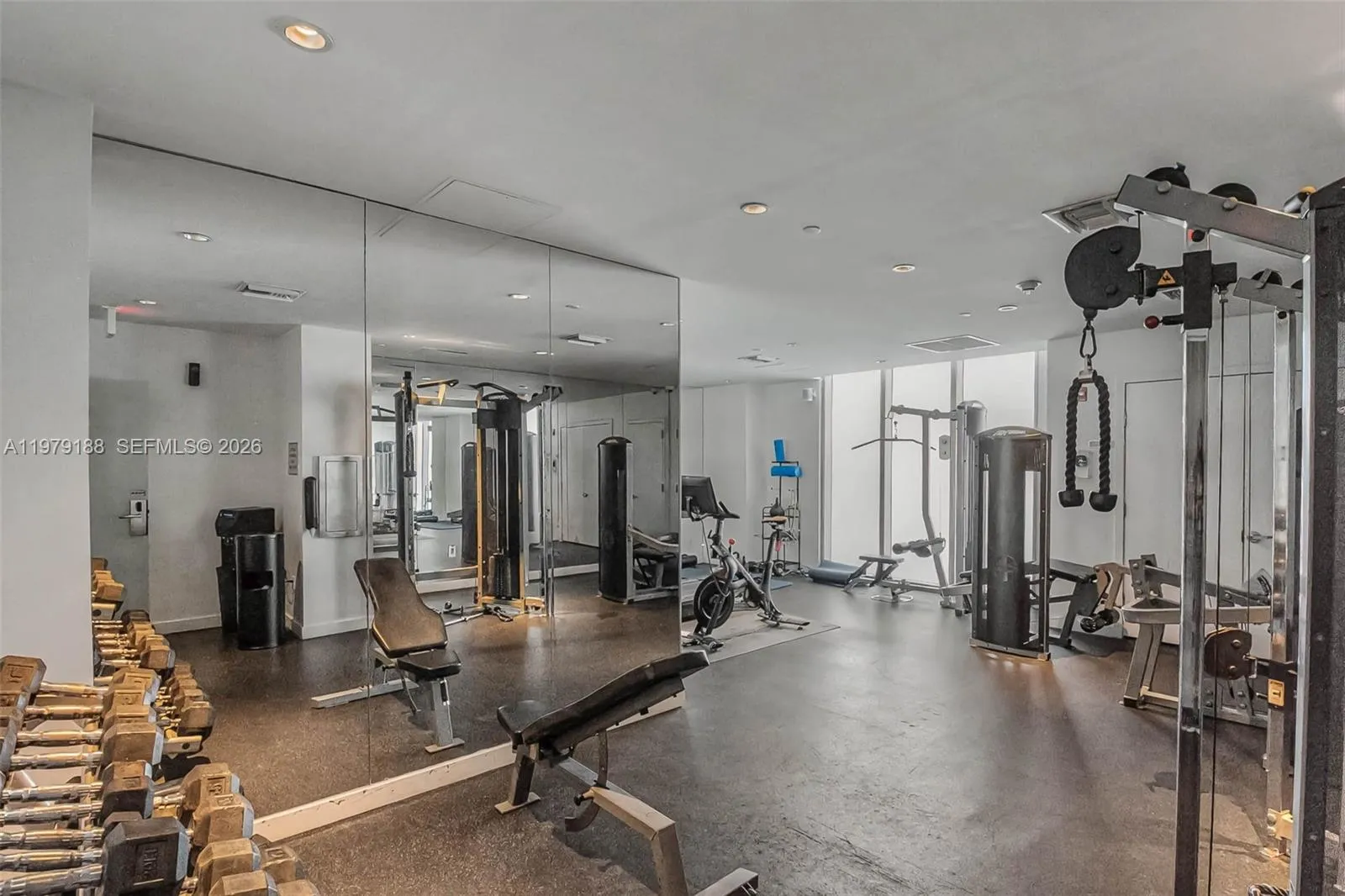 Sunny Isles Beach, Florida 33160, 2 Bedrooms Bedrooms, ,2 BathroomsBathrooms,Residential,For Sale,A11979188