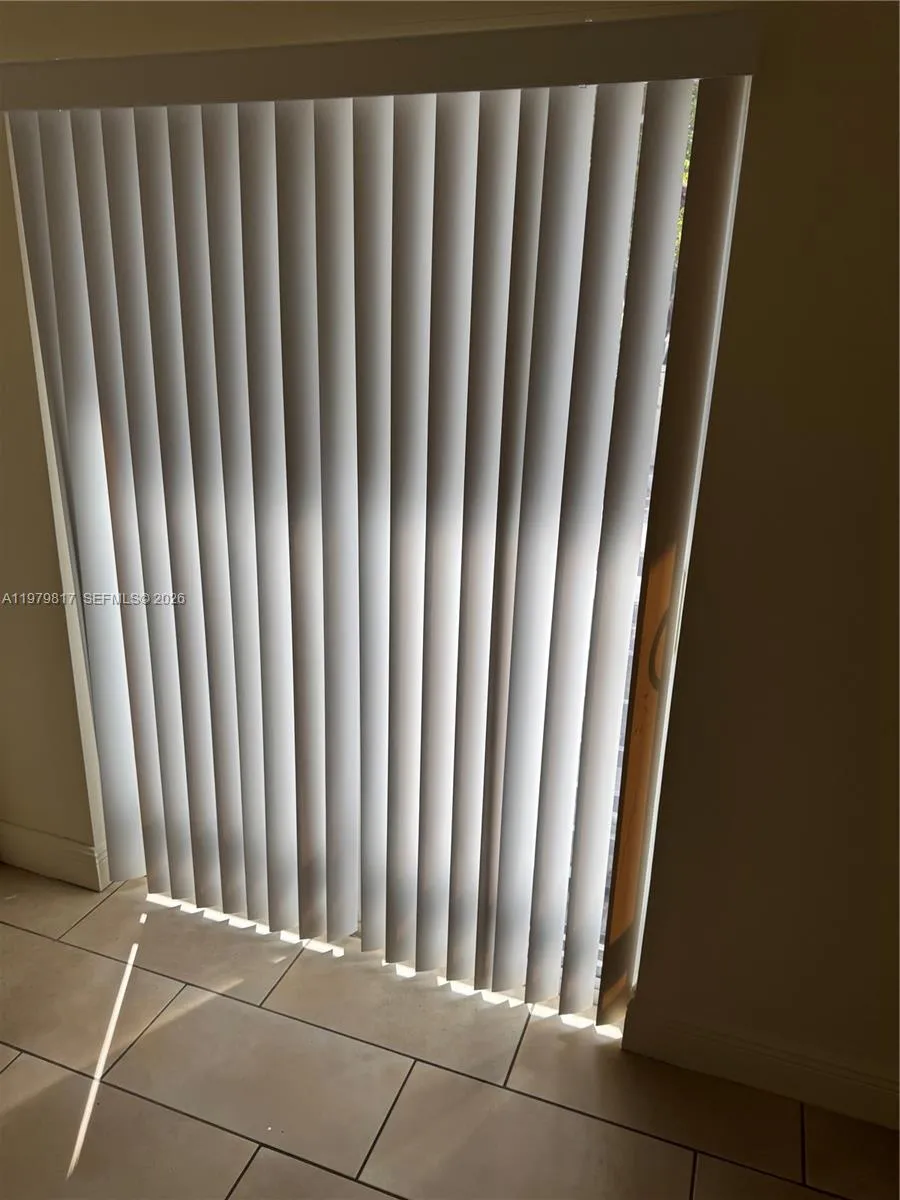 1315 Nw 1st St 101, Miami, Florida 33125, Miami, Florida 33125, 1 Bedroom Bedrooms, ,1 BathroomBathrooms,Residential Lease,For Rent,1315 Nw 1st St 101, Miami, Florida 33125,A11979817