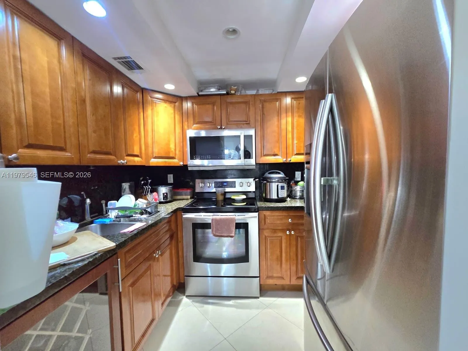 6940 Miami Gardens Dr 1-327, Hialeah, Florida 3301, Hialeah, Florida 33015, 1 Bedroom Bedrooms, ,1 BathroomBathrooms,Residential Lease,For Rent,6940 Miami Gardens Dr 1-327, Hialeah, Florida 3301,A11979546