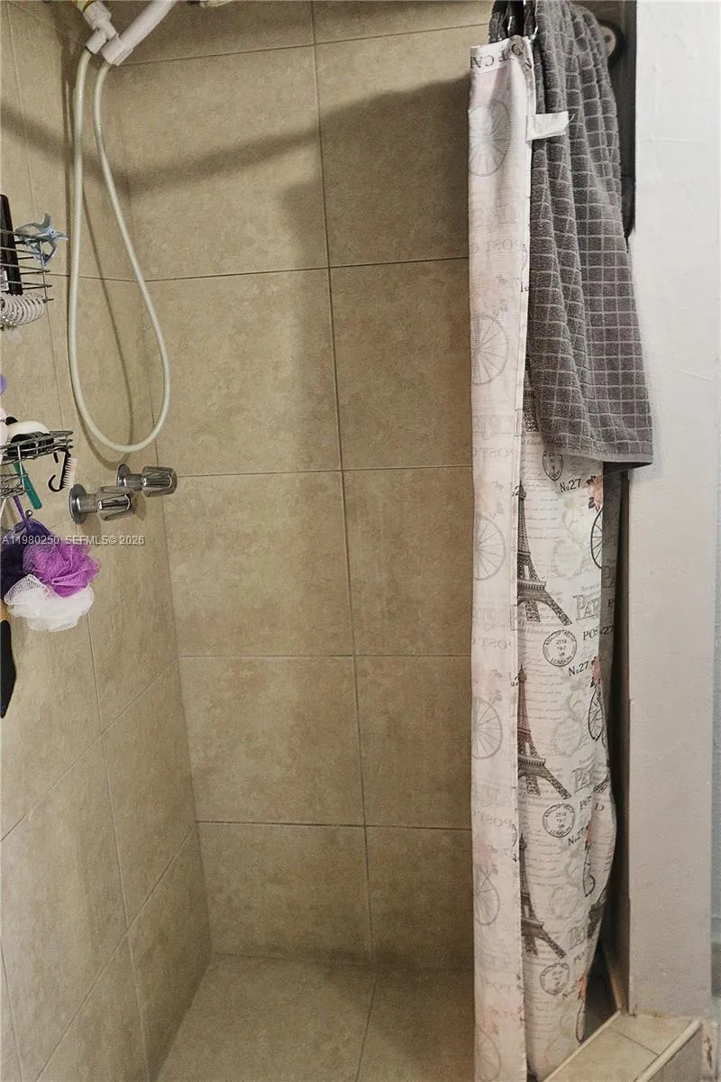 4419 Nw 17th Ave, Miami, Florida 33142, Miami, Florida 33142, ,Residential Income,For Sale,4419 Nw 17th Ave, Miami, Florida 33142,A11980250