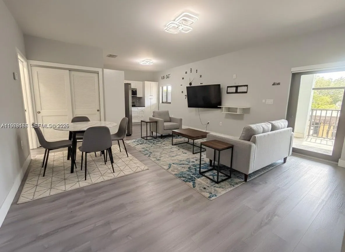 APARTMENT 2 Virtually staged