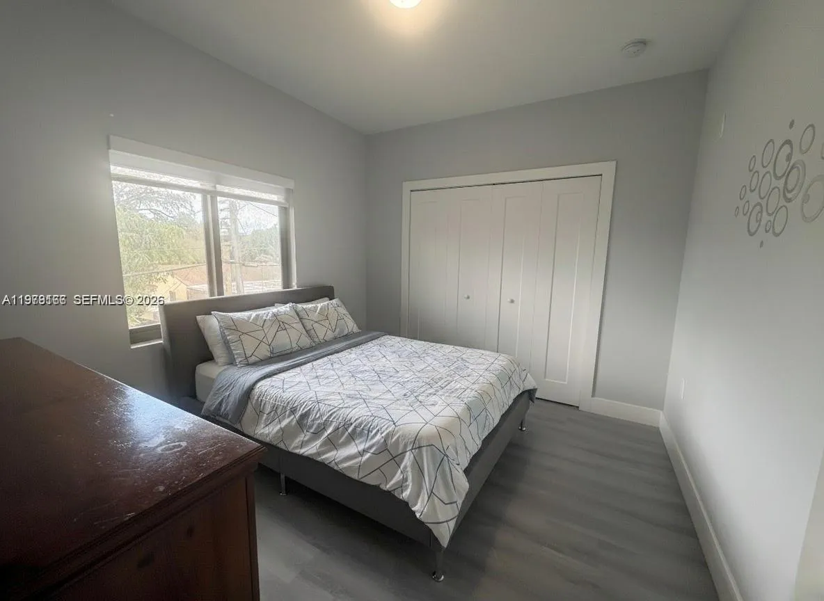 APARTMENT 2 - Virtually staged