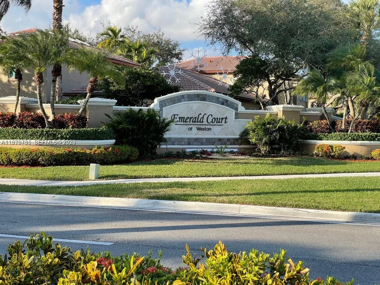 16309 Emerald Cove Rd 16309, Weston, Florida 33331, Weston, Florida 33331, 2 Bedrooms Bedrooms, ,2 BathroomsBathrooms,Residential Lease,For Rent,16309 Emerald Cove Rd 16309, Weston, Florida 33331,A11979736