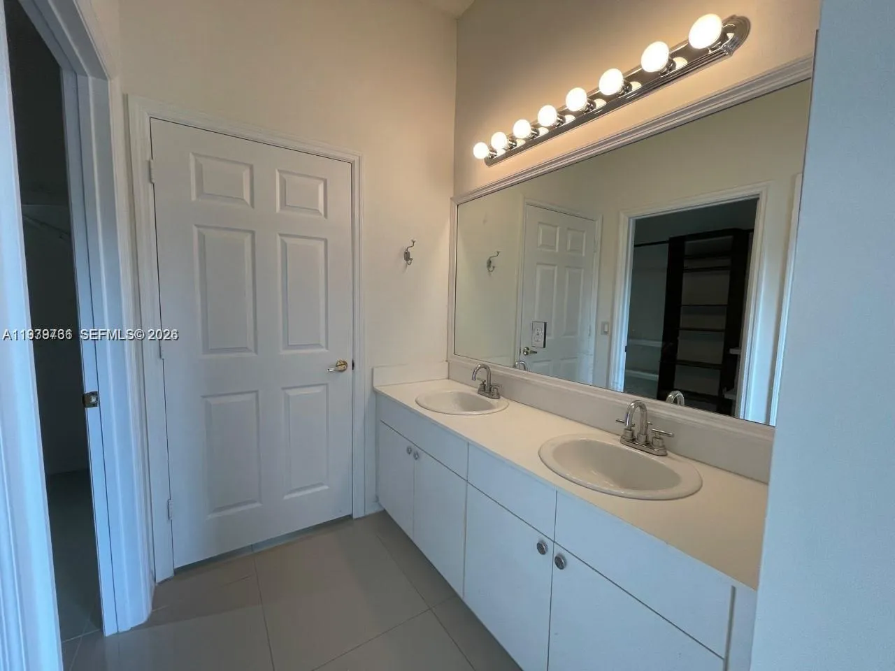 16309 Emerald Cove Rd 16309, Weston, Florida 33331, Weston, Florida 33331, 2 Bedrooms Bedrooms, ,2 BathroomsBathrooms,Residential Lease,For Rent,16309 Emerald Cove Rd 16309, Weston, Florida 33331,A11979736