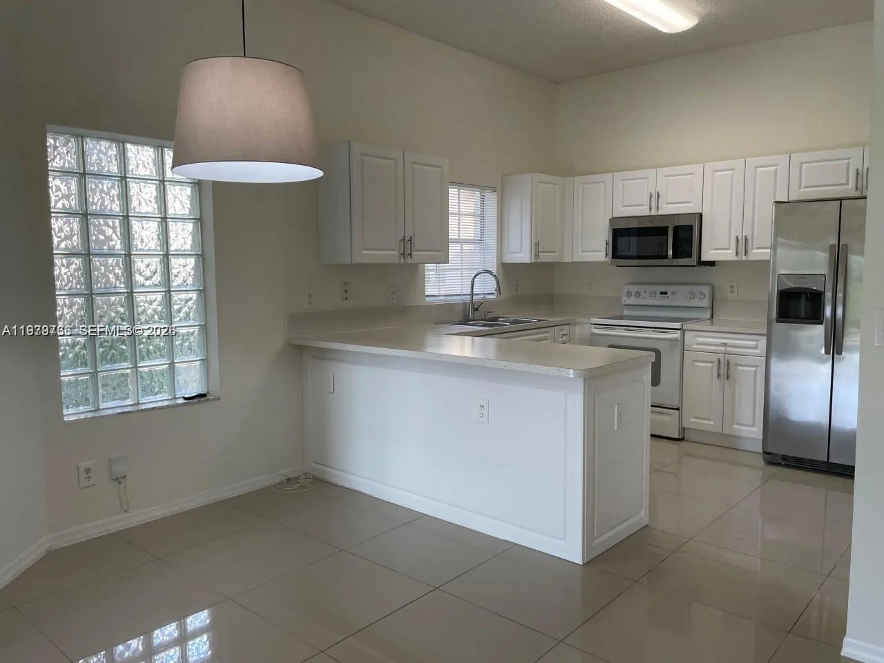 16309 Emerald Cove Rd 16309, Weston, Florida 33331, Weston, Florida 33331, 2 Bedrooms Bedrooms, ,2 BathroomsBathrooms,Residential Lease,For Rent,16309 Emerald Cove Rd 16309, Weston, Florida 33331,A11979736