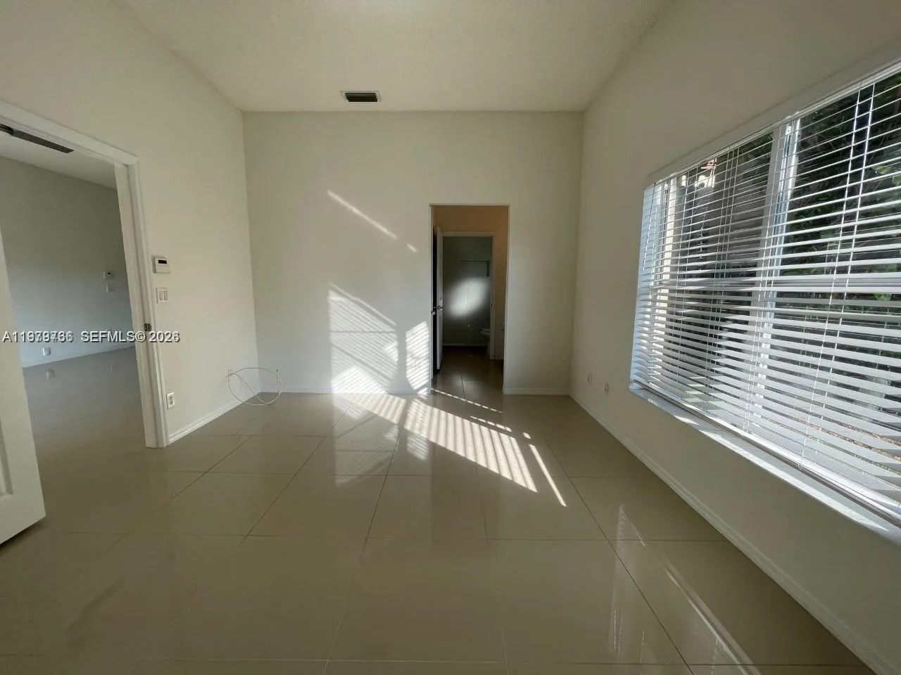 16309 Emerald Cove Rd 16309, Weston, Florida 33331, Weston, Florida 33331, 2 Bedrooms Bedrooms, ,2 BathroomsBathrooms,Residential Lease,For Rent,16309 Emerald Cove Rd 16309, Weston, Florida 33331,A11979736