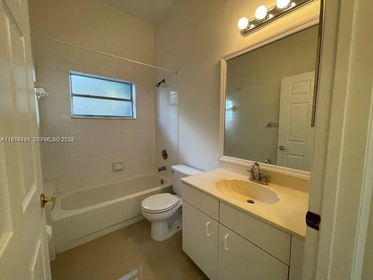 16309 Emerald Cove Rd 16309, Weston, Florida 33331, Weston, Florida 33331, 2 Bedrooms Bedrooms, ,2 BathroomsBathrooms,Residential Lease,For Rent,16309 Emerald Cove Rd 16309, Weston, Florida 33331,A11979736