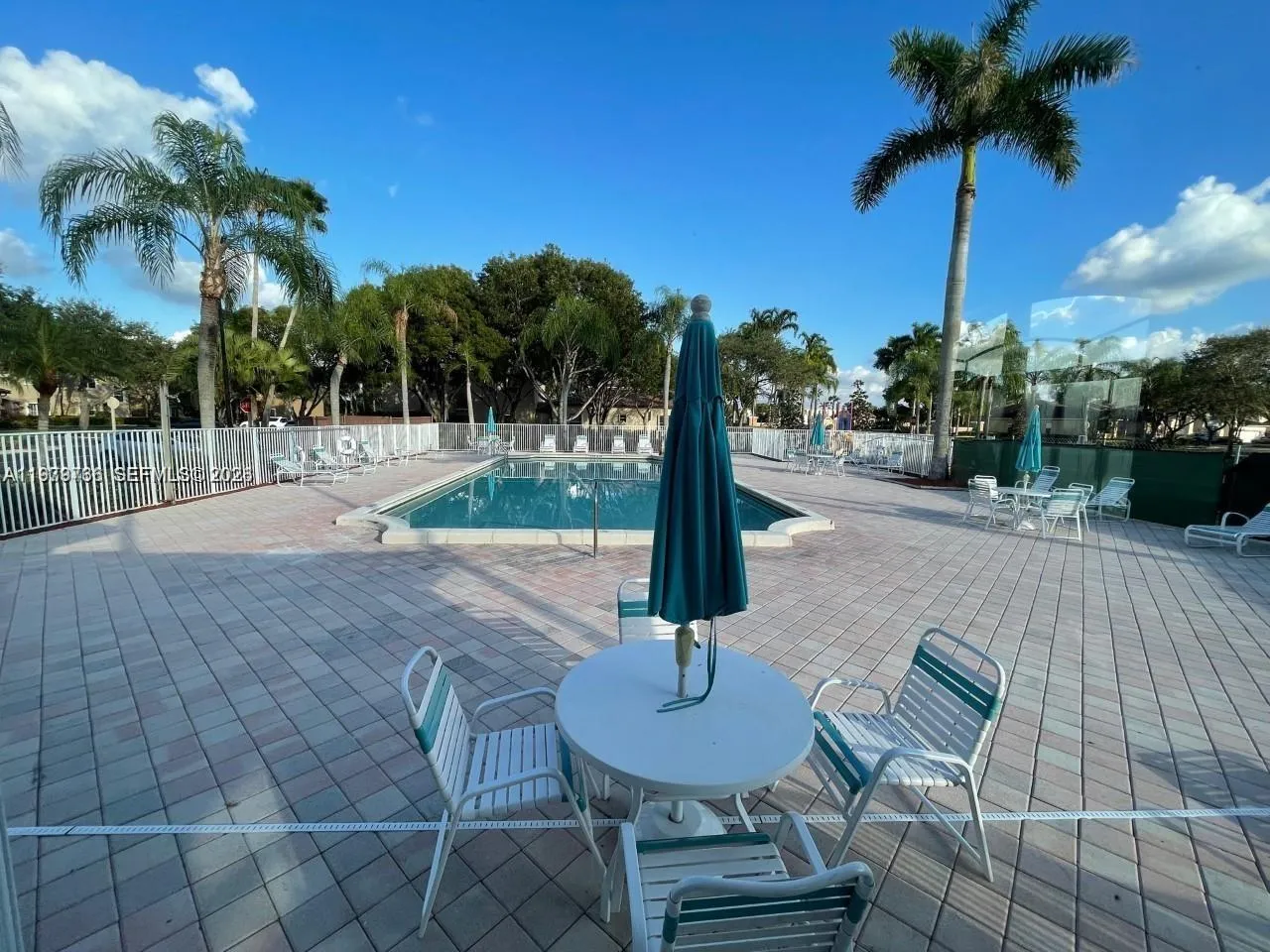 16309 Emerald Cove Rd 16309, Weston, Florida 33331, Weston, Florida 33331, 2 Bedrooms Bedrooms, ,2 BathroomsBathrooms,Residential Lease,For Rent,16309 Emerald Cove Rd 16309, Weston, Florida 33331,A11979736