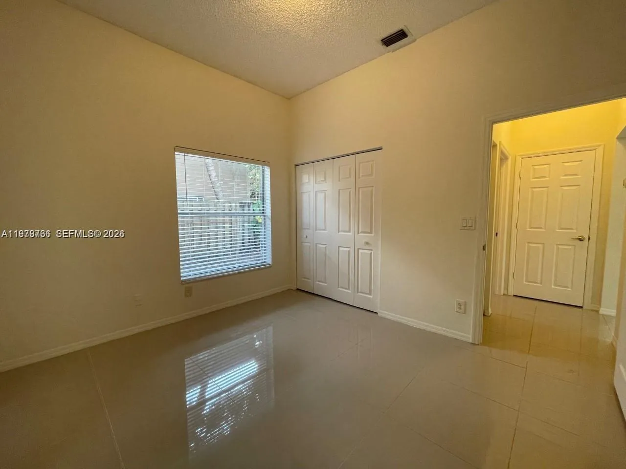 16309 Emerald Cove Rd 16309, Weston, Florida 33331, Weston, Florida 33331, 2 Bedrooms Bedrooms, ,2 BathroomsBathrooms,Residential Lease,For Rent,16309 Emerald Cove Rd 16309, Weston, Florida 33331,A11979736