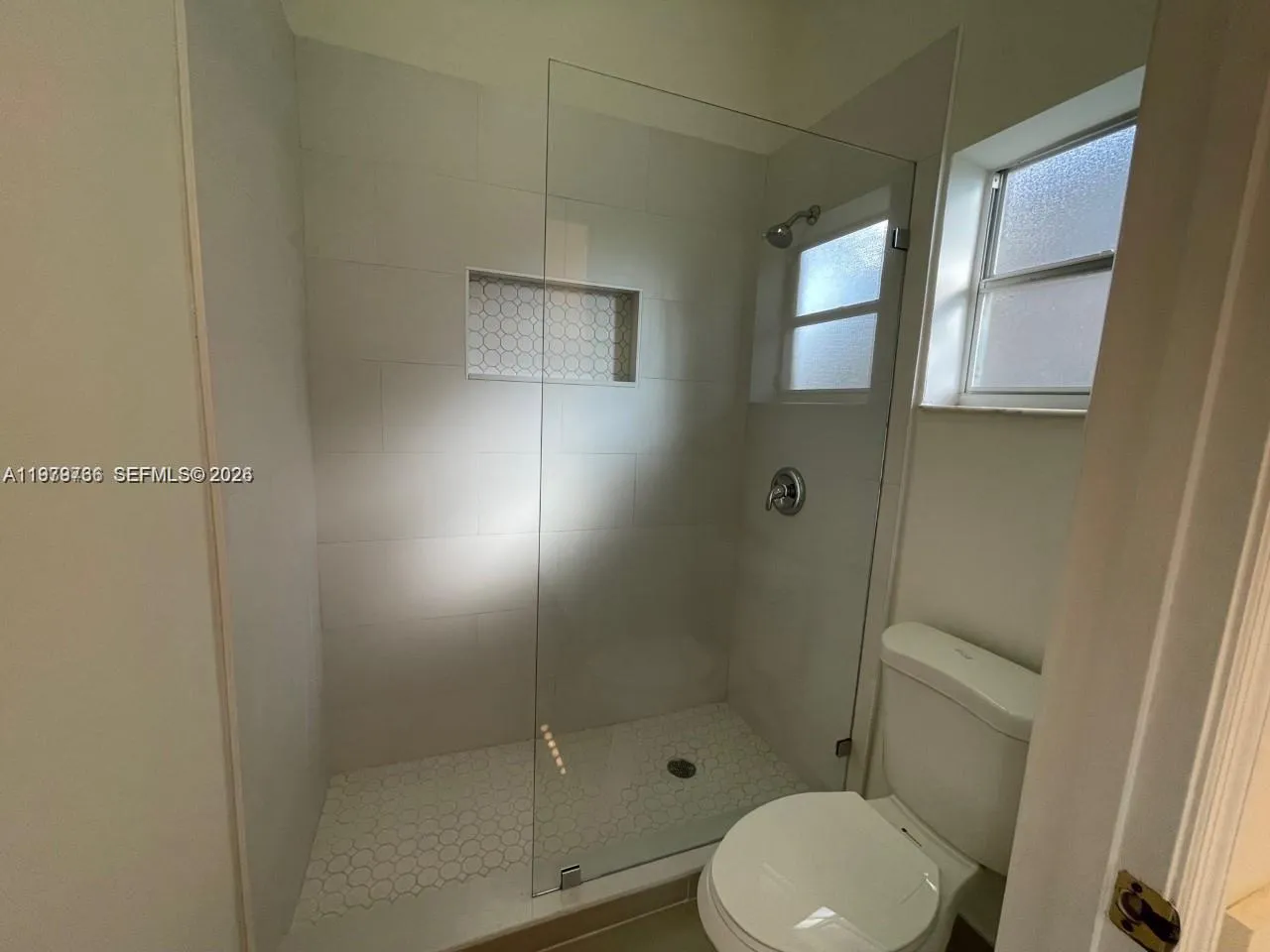 16309 Emerald Cove Rd 16309, Weston, Florida 33331, Weston, Florida 33331, 2 Bedrooms Bedrooms, ,2 BathroomsBathrooms,Residential Lease,For Rent,16309 Emerald Cove Rd 16309, Weston, Florida 33331,A11979736