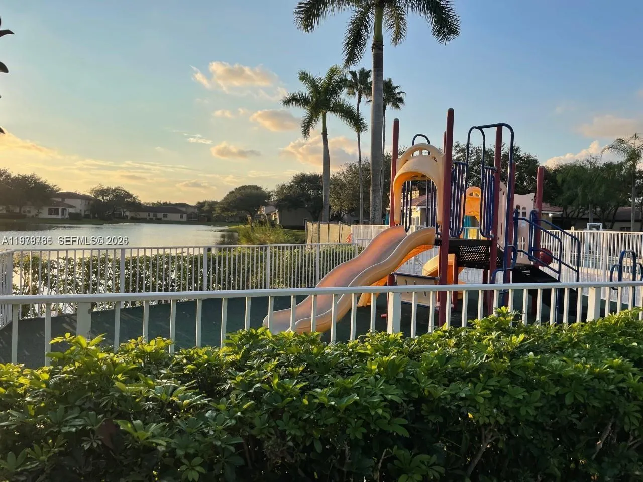 16309 Emerald Cove Rd 16309, Weston, Florida 33331, Weston, Florida 33331, 2 Bedrooms Bedrooms, ,2 BathroomsBathrooms,Residential Lease,For Rent,16309 Emerald Cove Rd 16309, Weston, Florida 33331,A11979736