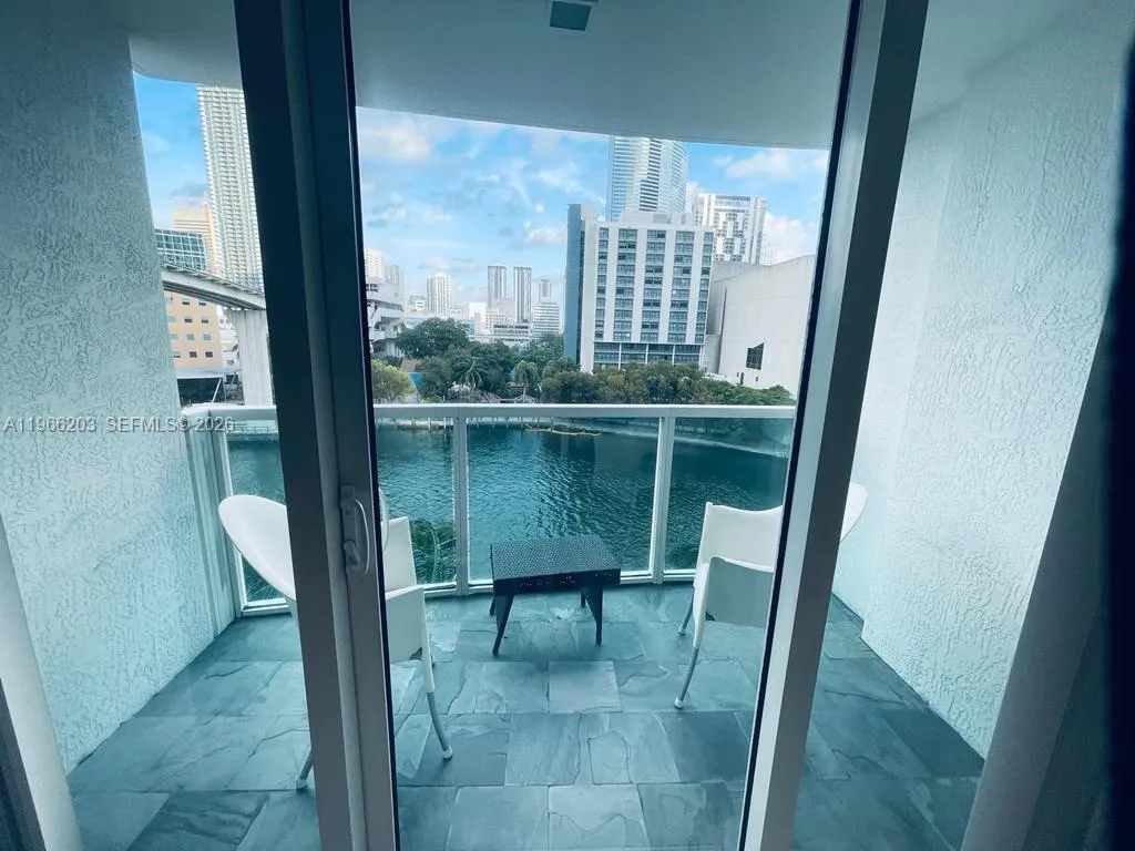 31 Se 5th St 601, Miami, Florida 33131, Miami, Florida 33131, 2 Bedrooms Bedrooms, ,2 BathroomsBathrooms,Residential Lease,For Rent,31 Se 5th St 601, Miami, Florida 33131,A11966203