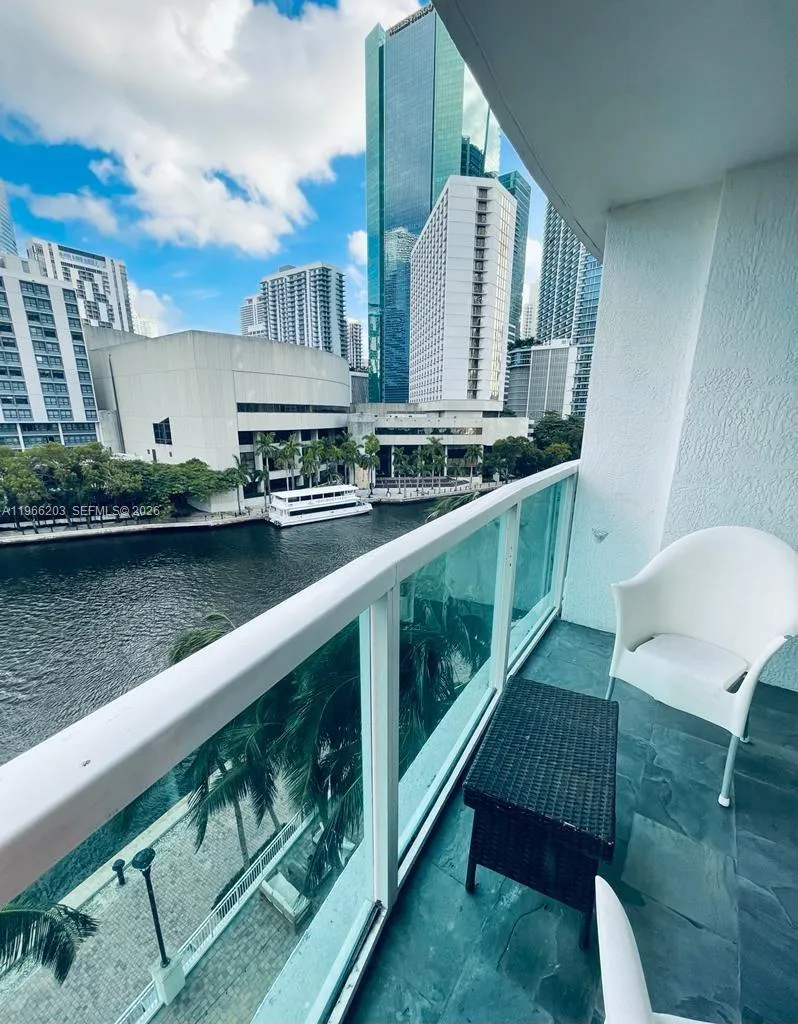 31 Se 5th St 601, Miami, Florida 33131, Miami, Florida 33131, 2 Bedrooms Bedrooms, ,2 BathroomsBathrooms,Residential Lease,For Rent,31 Se 5th St 601, Miami, Florida 33131,A11966203