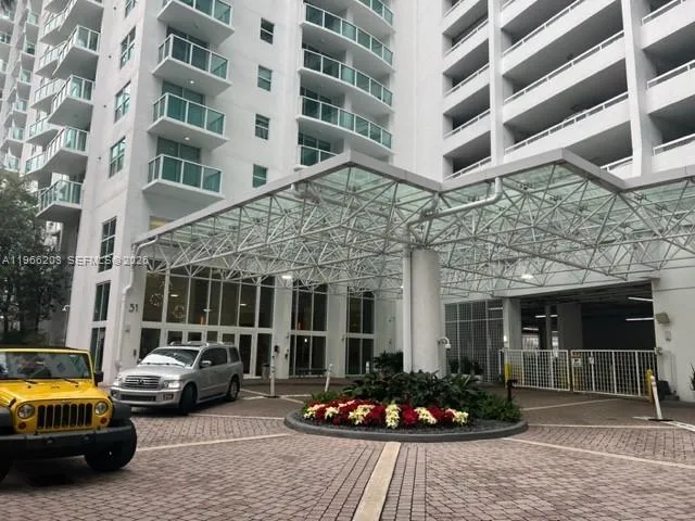 31 Se 5th St 601, Miami, Florida 33131, Miami, Florida 33131, 2 Bedrooms Bedrooms, ,2 BathroomsBathrooms,Residential Lease,For Rent,31 Se 5th St 601, Miami, Florida 33131,A11966203