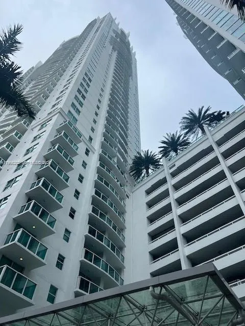 31 Se 5th St 601, Miami, Florida 33131, Miami, Florida 33131, 2 Bedrooms Bedrooms, ,2 BathroomsBathrooms,Residential Lease,For Rent,31 Se 5th St 601, Miami, Florida 33131,A11966203