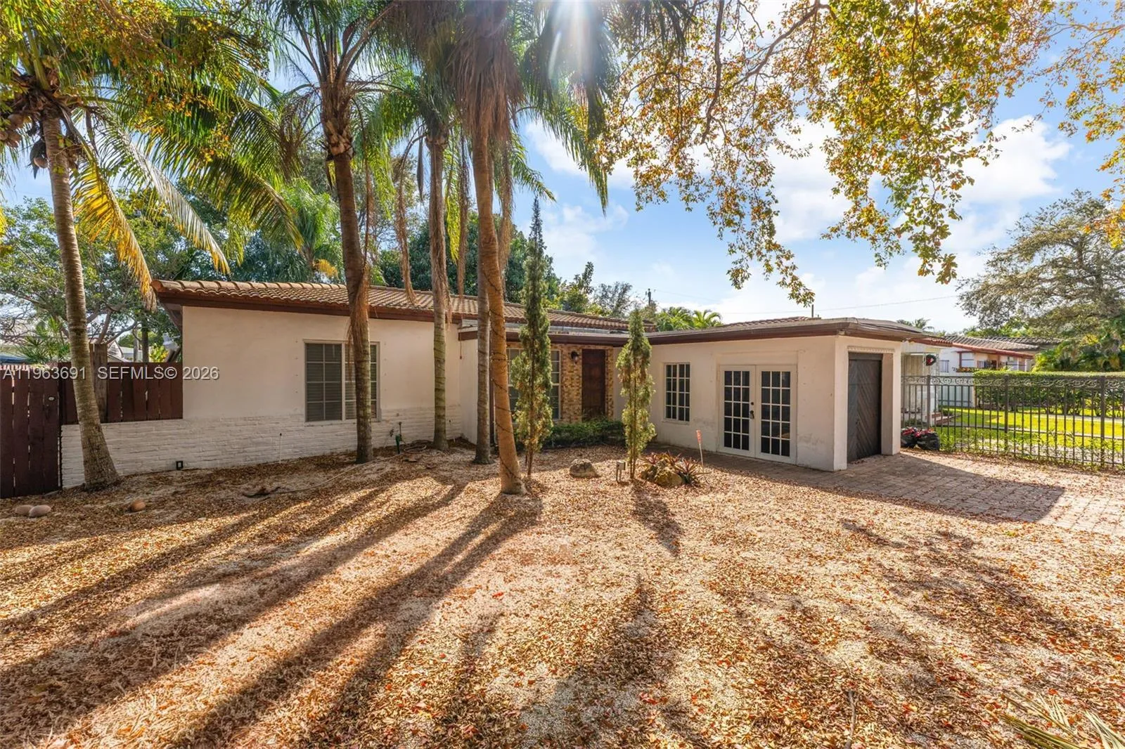 4220 Sw 13th St 4220, Miami, Florida 33134, Miami, Florida 33134, 2 Bedrooms Bedrooms, ,1 BathroomBathrooms,Residential Lease,For Rent,4220 Sw 13th St 4220, Miami, Florida 33134,A11963691