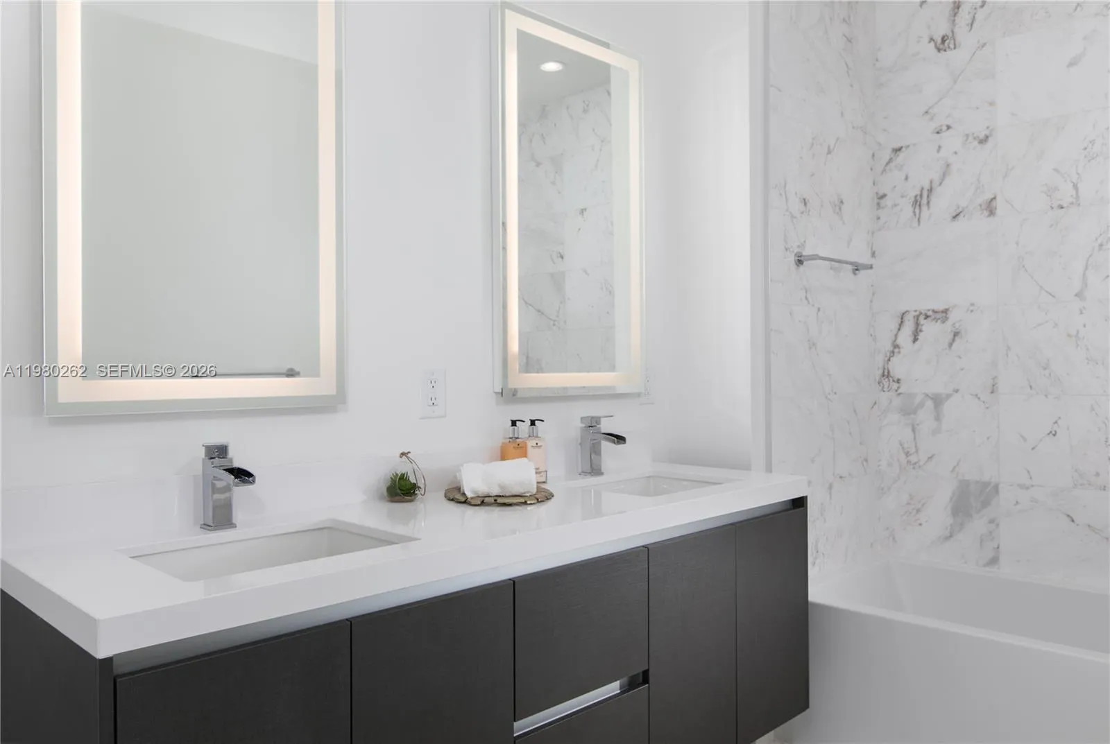 851 Ne 1st Ave 3402, Miami, Florida 33132, Miami, Florida 33132, 1 Bedroom Bedrooms, ,1 BathroomBathrooms,Residential Lease,For Rent,851 Ne 1st Ave 3402, Miami, Florida 33132,A11980262