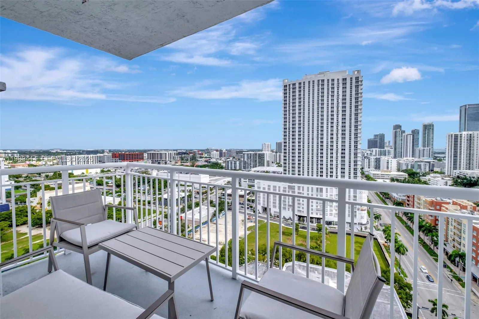 275 Ne 18th St Ph-09, Miami, Florida 33132, Miami, Florida 33132, 1 Bedroom Bedrooms, ,1 BathroomBathrooms,Residential Lease,For Rent,275 Ne 18th St Ph-09, Miami, Florida 33132,A11980414