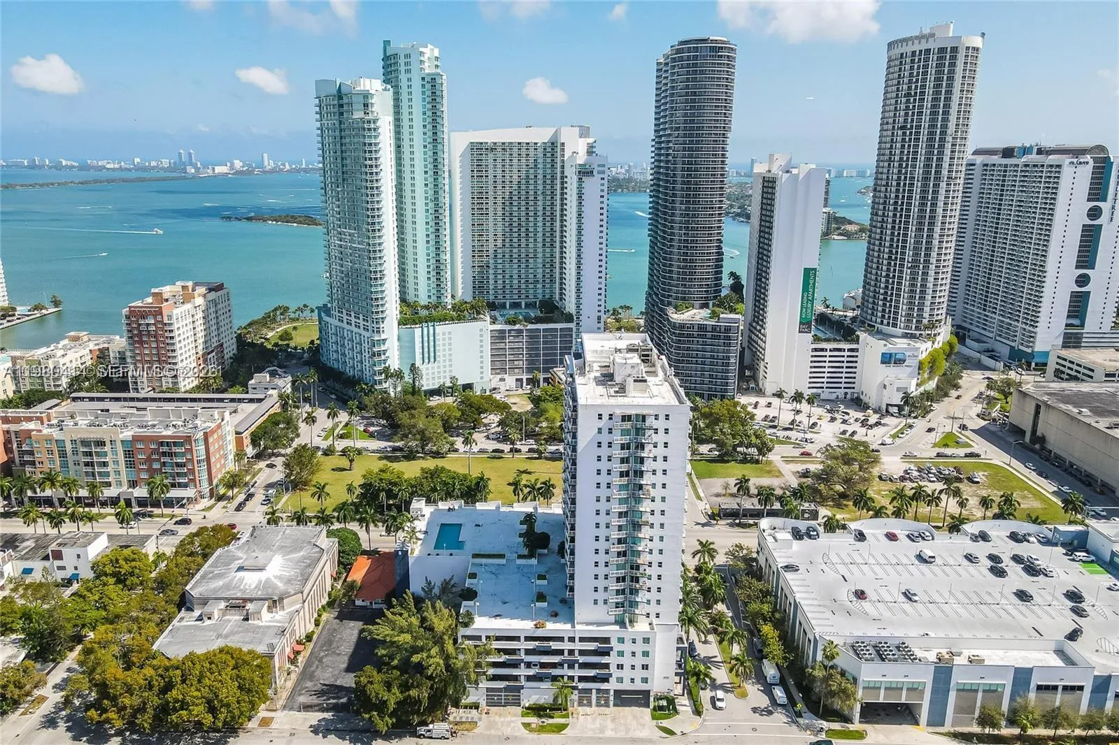 275 Ne 18th St Ph-09, Miami, Florida 33132, Miami, Florida 33132, 1 Bedroom Bedrooms, ,1 BathroomBathrooms,Residential Lease,For Rent,275 Ne 18th St Ph-09, Miami, Florida 33132,A11980414