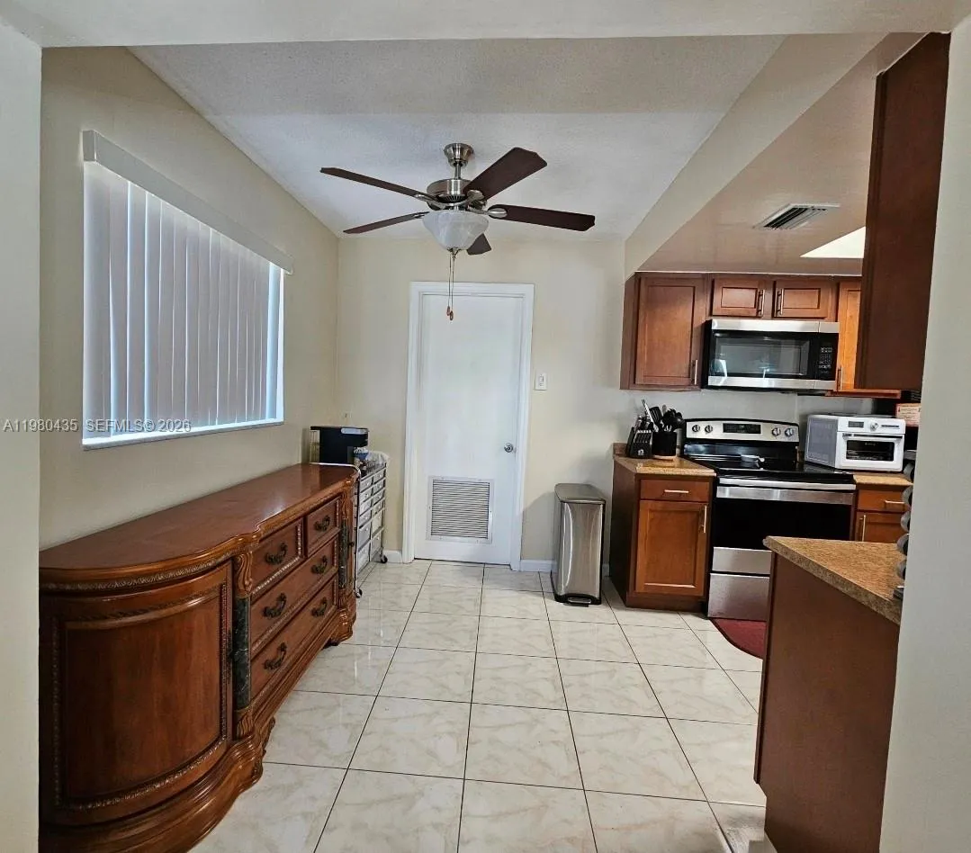 4613 Nw 30th Ter, Tamarac, Florida 33309, Tamarac, Florida 33309, 2 Bedrooms Bedrooms, ,2 BathroomsBathrooms,Residential,For Sale,4613 Nw 30th Ter, Tamarac, Florida 33309,A11980435