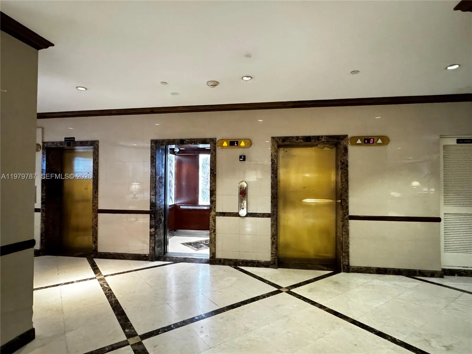 18151 Ne 31st Ct 103, Aventura, Florida 33160, Aventura, Florida 33160, 1 Bedroom Bedrooms, ,1 BathroomBathrooms,Residential,For Sale,18151 Ne 31st Ct 103, Aventura, Florida 33160,A11979787