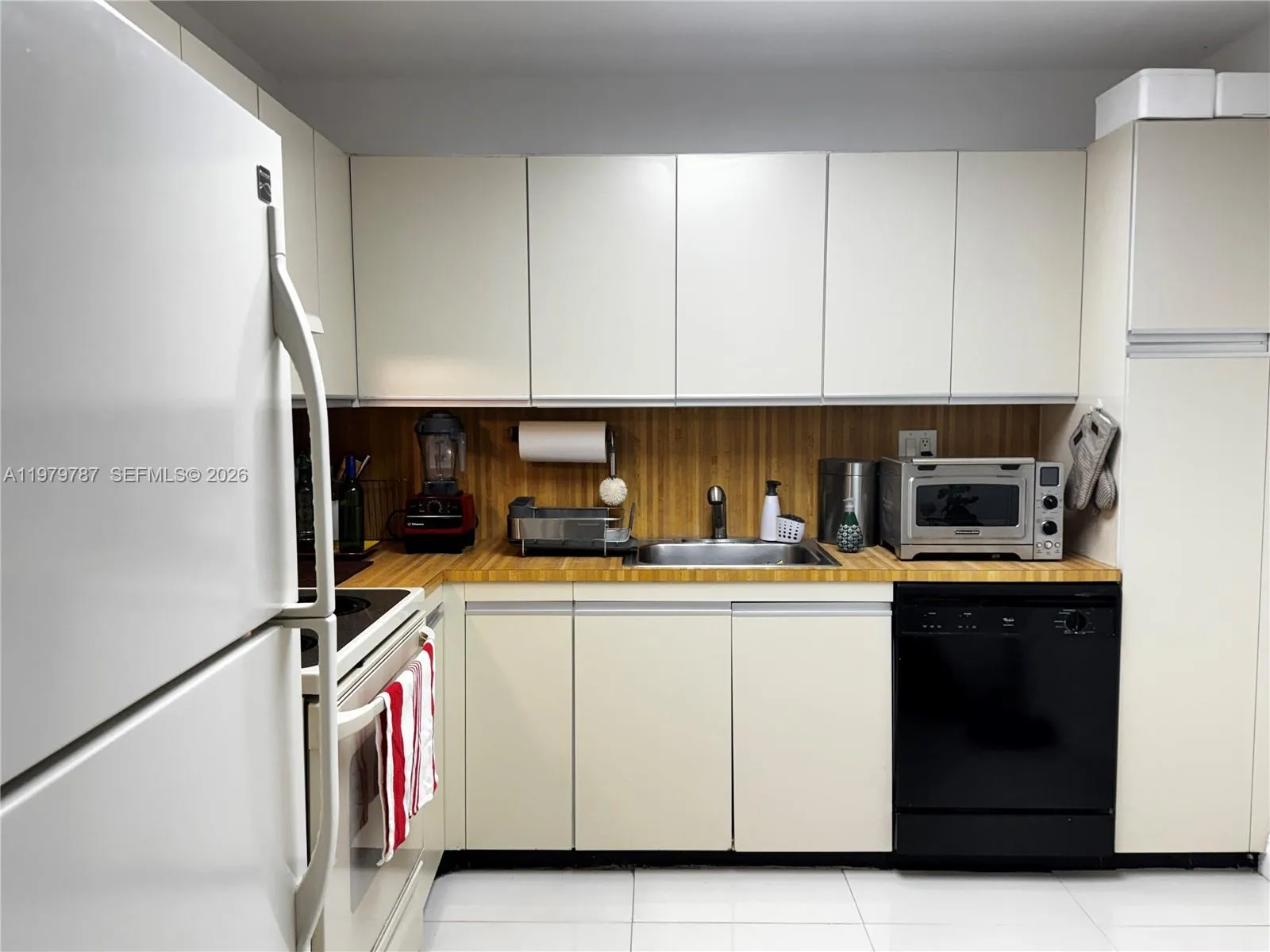 18151 Ne 31st Ct 103, Aventura, Florida 33160, Aventura, Florida 33160, 1 Bedroom Bedrooms, ,1 BathroomBathrooms,Residential,For Sale,18151 Ne 31st Ct 103, Aventura, Florida 33160,A11979787