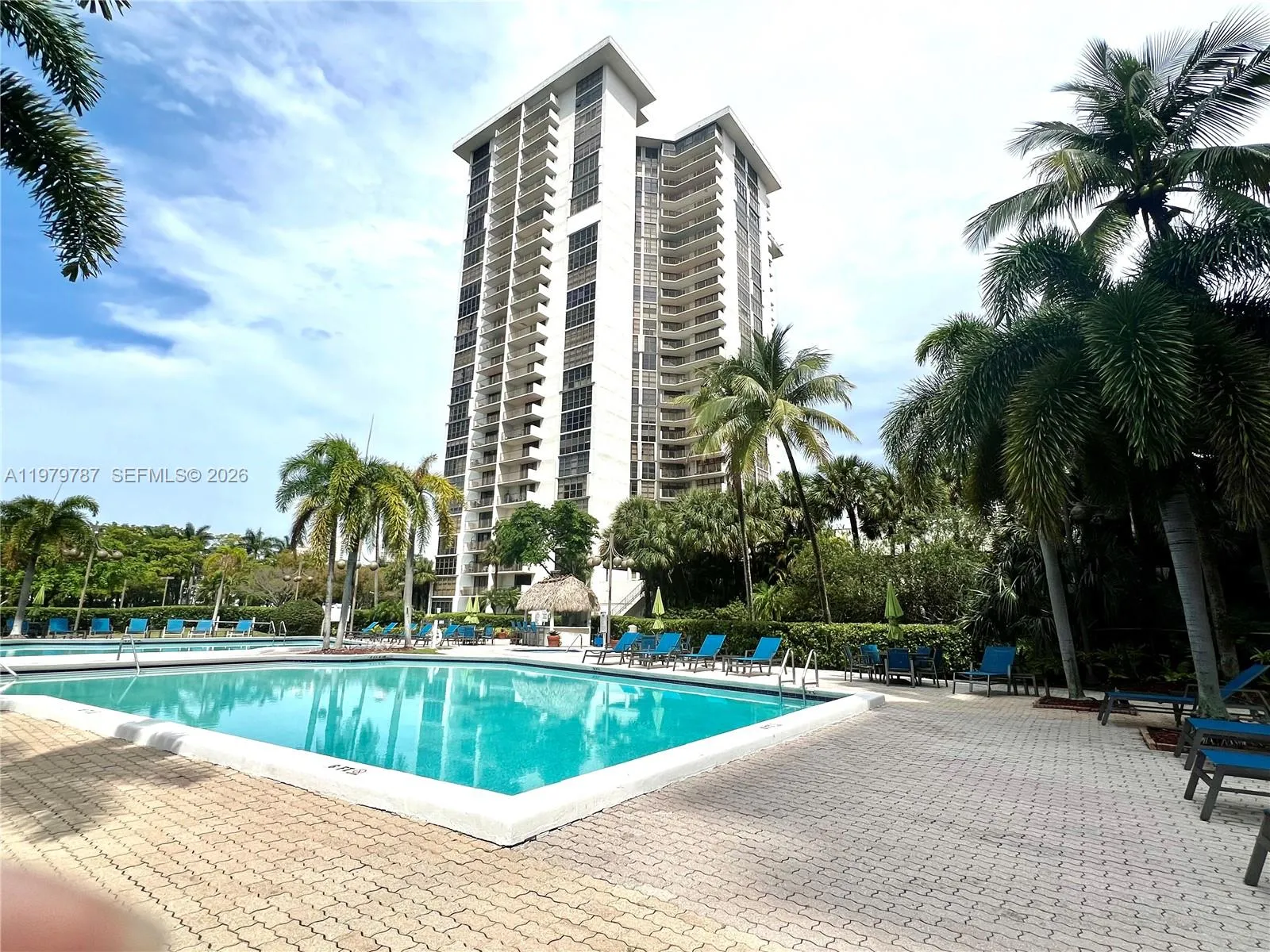 18151 Ne 31st Ct 103, Aventura, Florida 33160, Aventura, Florida 33160, 1 Bedroom Bedrooms, ,1 BathroomBathrooms,Residential,For Sale,18151 Ne 31st Ct 103, Aventura, Florida 33160,A11979787