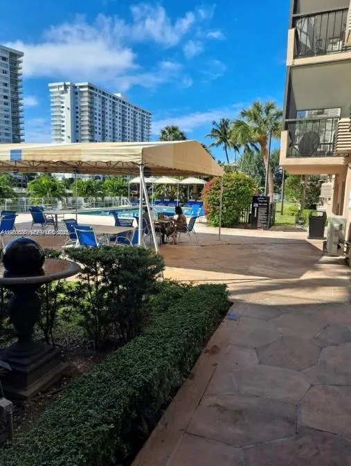 220 Kings Point Dr 106, Sunny Isles Beach, Florida, Sunny Isles Beach, Florida 33160, 1 Bedroom Bedrooms, ,1 BathroomBathrooms,Residential,For Sale,220 Kings Point Dr 106, Sunny Isles Beach, Florida,A11980538