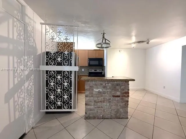 1801 S Treasure Dr 101, North Bay Village, Florida, North Bay Village, Florida 33141, 1 Bedroom Bedrooms, ,1 BathroomBathrooms,Residential Lease,For Rent,1801 S Treasure Dr 101, North Bay Village, Florida,A11978189